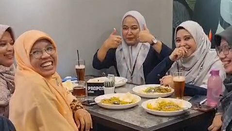 Hanya 10 Ribu Makan Nasi Goreng Kambing Sepuasnya, Kok Bisa !