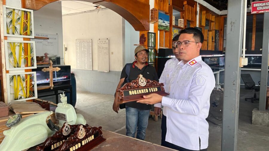 Omset Jutaan Rupiah Mengalir ke Rutan, Orderan Dari Malaysia.