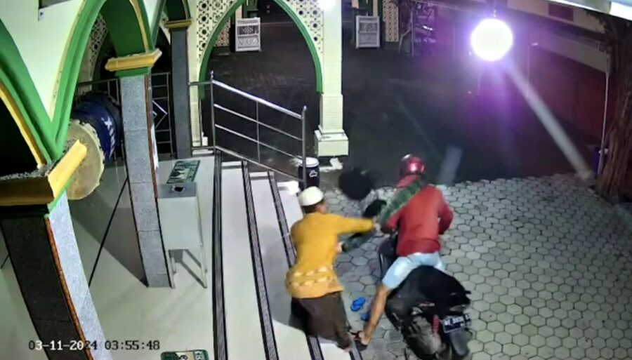 Tak Sampai 1 × 24 Jam, Pencuri Kotak Amal Masjid ditangkap