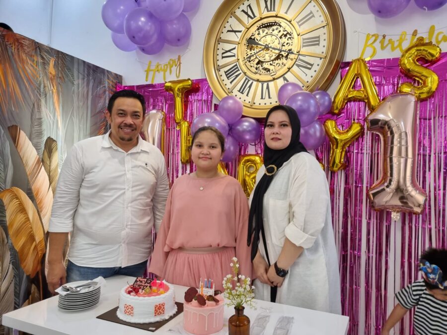 Forwakes dan Acara Ultah Penuhi The Proposal Cafe and Caffee Medan