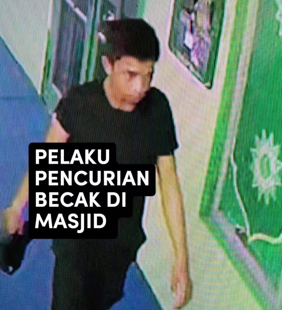 Saat Sholat Magrib, Becak Penumpang Hilang di Parkiran