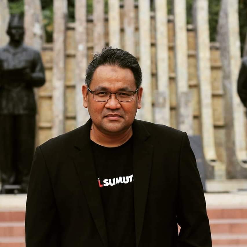 Teguh Santosa kelahiran Sumut telah mengambil formulir pendaftaran calon gubernur Sumatera Utara (foto : Facebook Teguh Santosa)