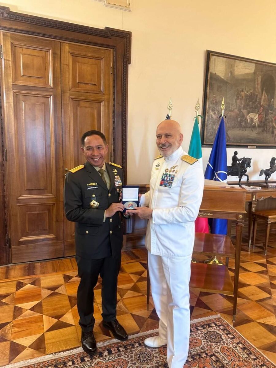 Panglima TNI Kunjungi Kepala Staf Pertahanan Italia