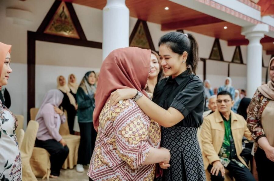 Kahiyang Ayu Sedih Saat Malam Keakraban Jambore TP PKK Kota Medan