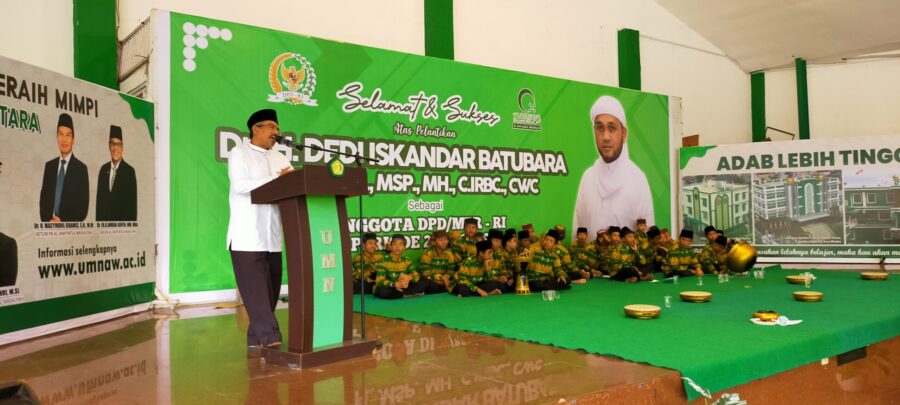 Ustadz Latif Khan : Pemimpin Yang Baik Tidak Sulit Menjangkau Tangannya Saat Menjabat