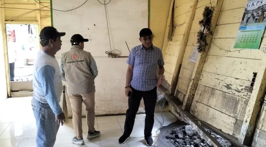 Erwin Saragih Sambangi Korban Longsor di Huta Bage