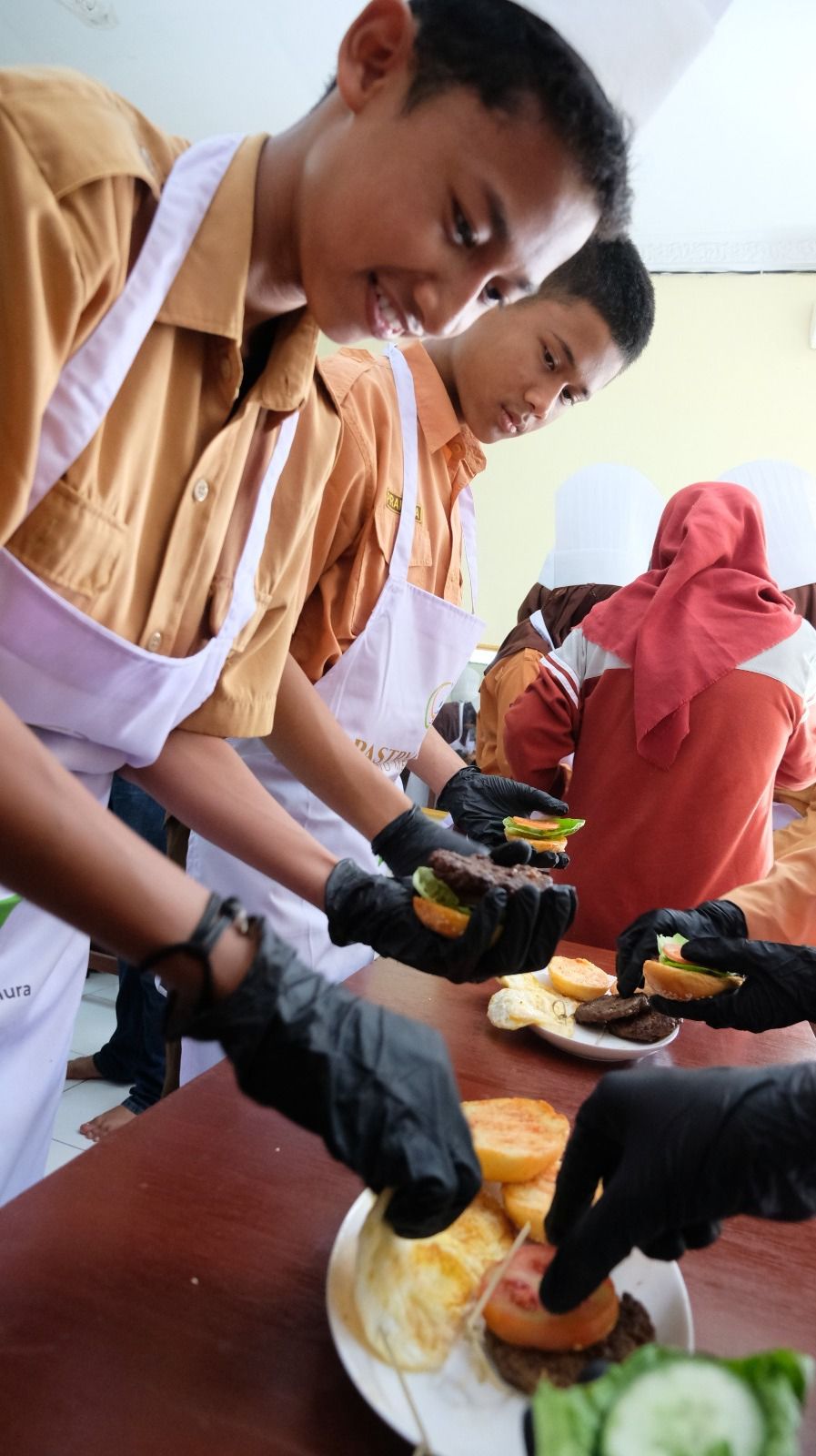Hotel Medan Selenggarakan Pastry Class Dalam Rangka Memperingati Hari Disabilitas