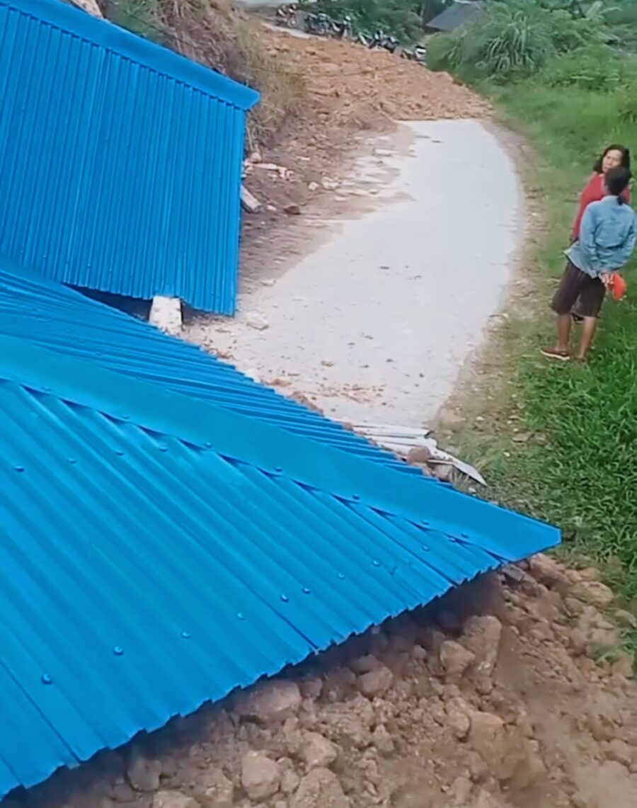 Bencana Tanah Longsor Menimpa Rumah Sanggar Seni di Balige