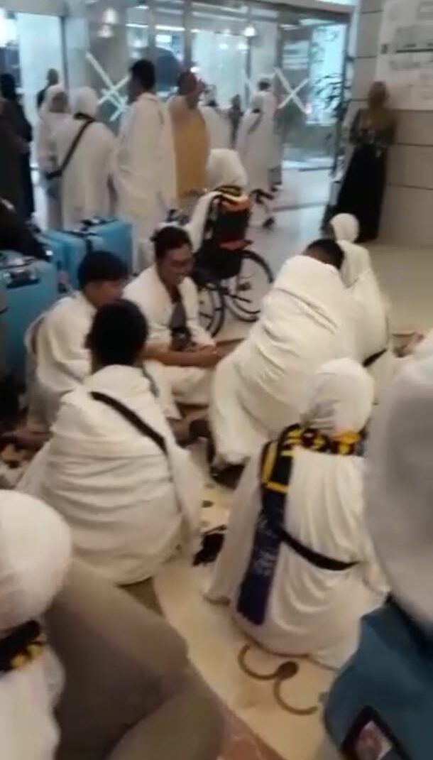 Rugi dan Tertipu, Jemaah Umroh di Asahan Diduga Ditelantarkan