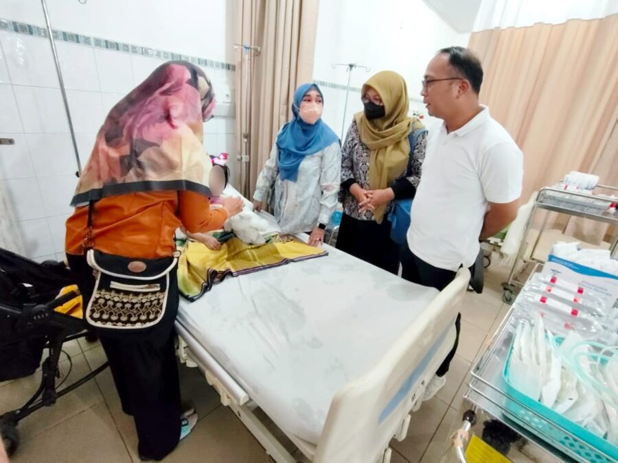 Setelah Viral, Agus Fatoni Kirim Bantuan ke Bocah 10 Tahun