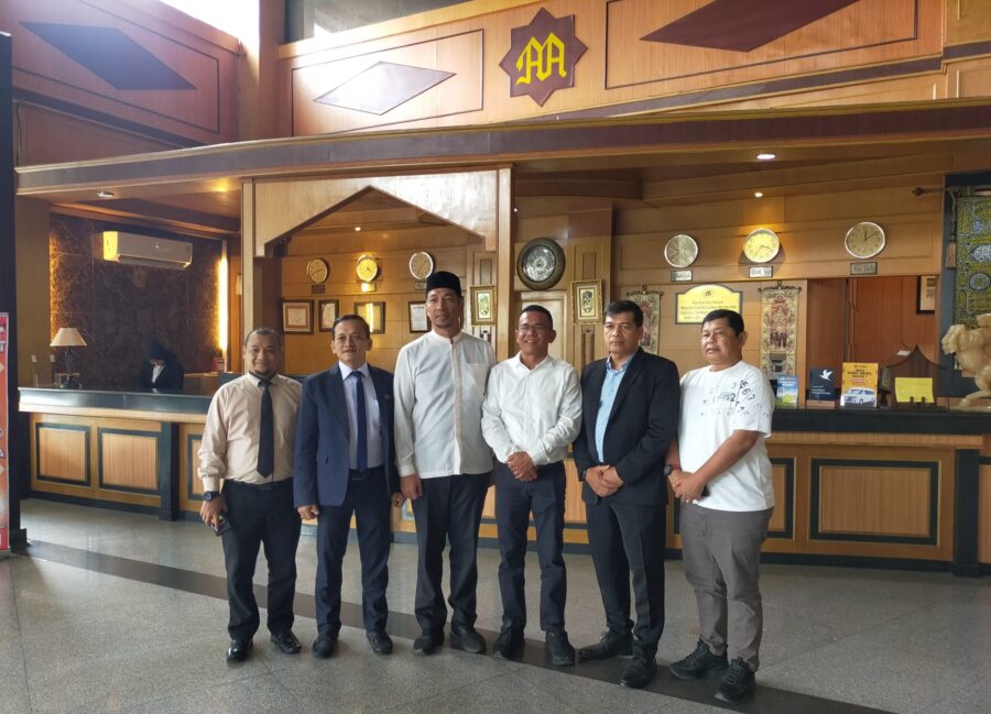 Sambut Bulan Ramadhan, Zakiyuddin Harahap dan Manajemen Hotel Madani Medan Gelar Pertemuan