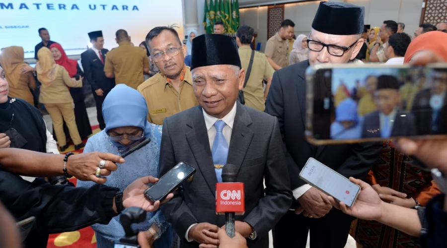 12 Pejabat di Lantik Wagubsu Surya