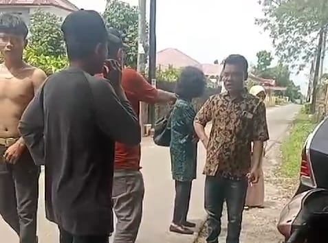 Belum ada Putusan PN Lubukpakam, Frida Mona Simarmata Masuk ke Tanah Warga Jalan Sidobakti