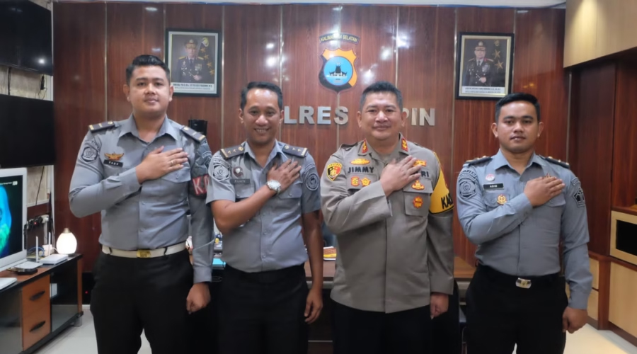 Tingkatkan Sinergi, Plt Kepala Rutan Kelas IIB Rantau Jalin Silaturahmi dengan Kapolres Tapin