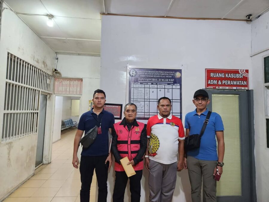 DPO Kasus Korupsi Dinas PUPR Nias Ditangkap Sedang Nongkrong di Lesehan