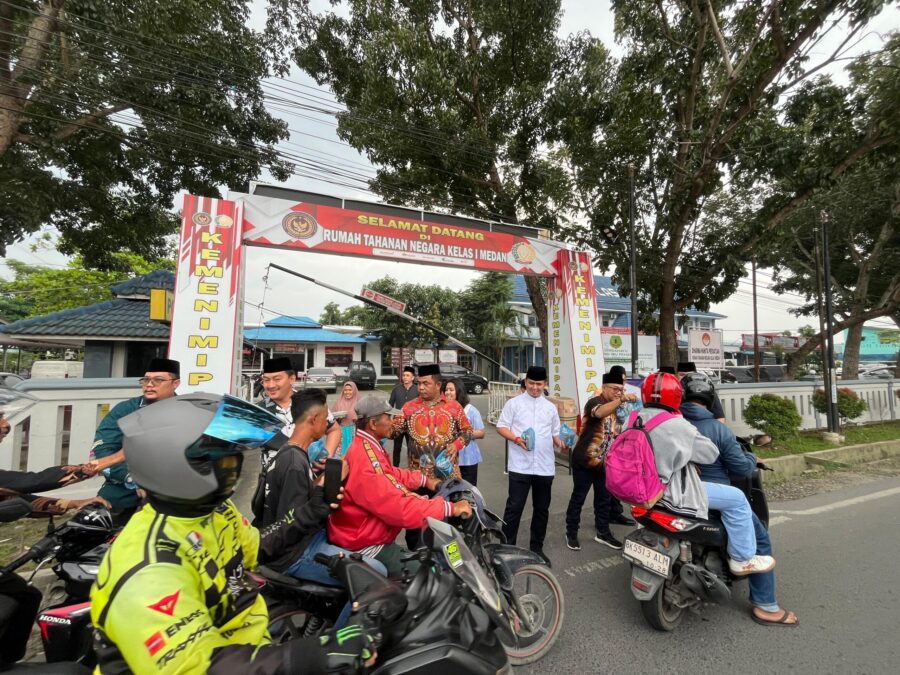 Rutan Kelas I Medan Berbagi Takjil Ramadhan di Jum’at Berkah