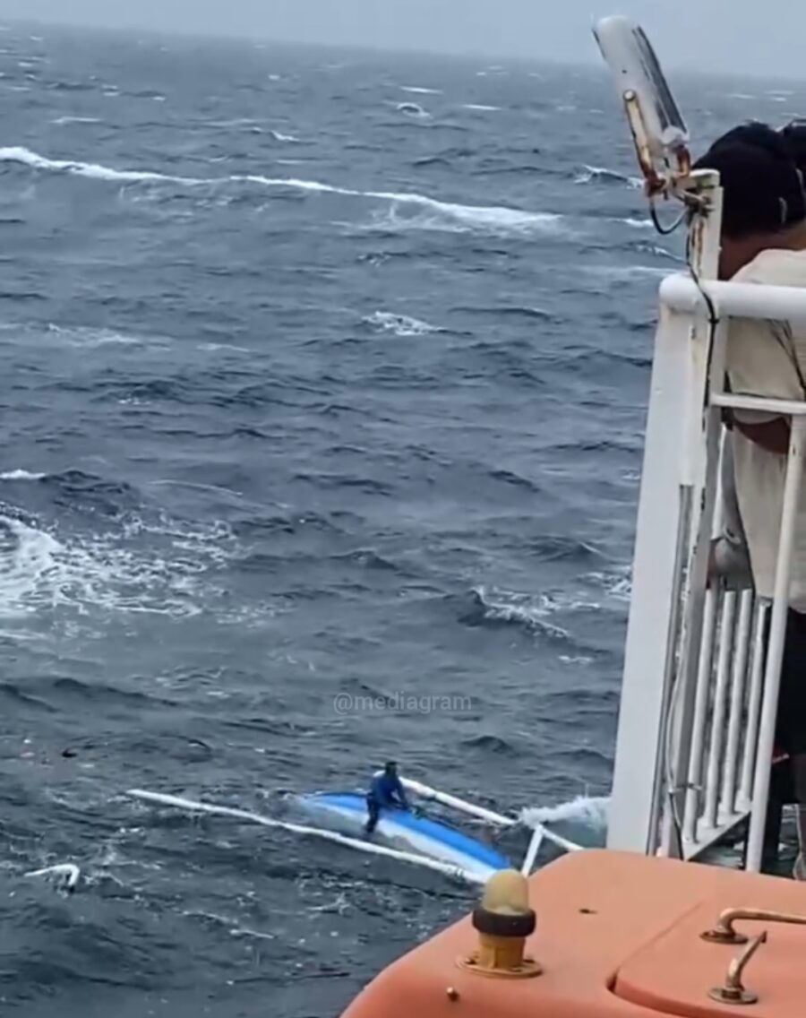 Nelayan Terombang-ambing di Selat Bali, Berhasil Diselamatkan