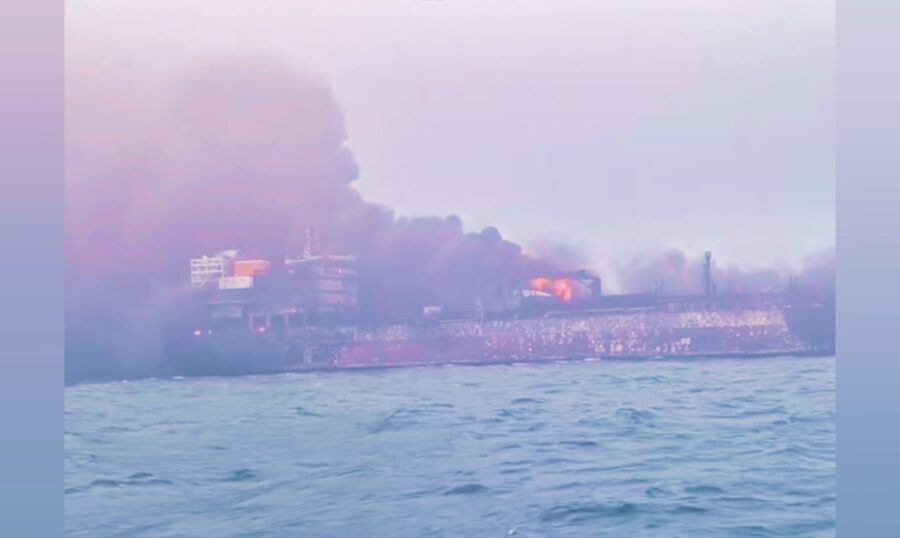 Kapal Tangker Minyak Bertabrakan Dengan Kapal Kargo di Laut Lepas Pantai Inggris
