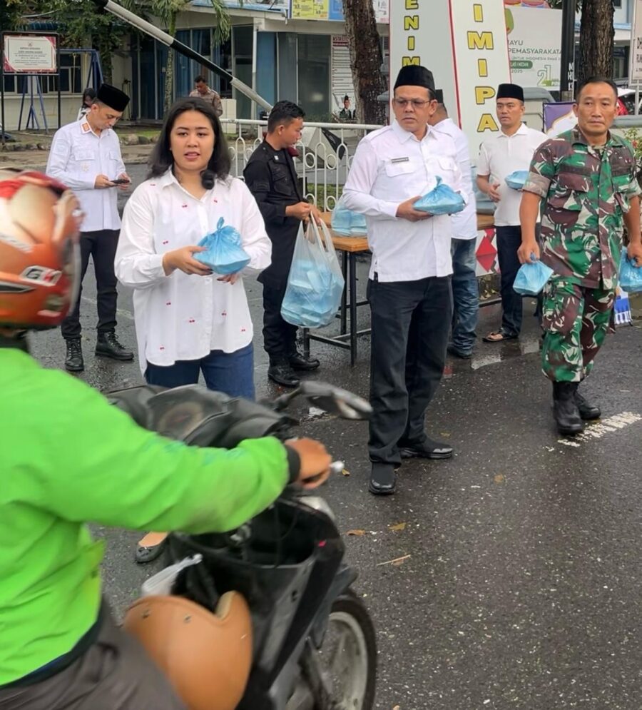 Ramadhan Penuh Berkah, Rutan Kelas I Medan Kembali Bagi-Bagi Takjil Kepada Masyarakat