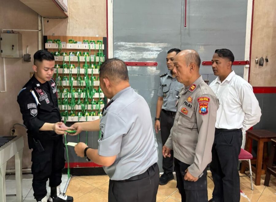 Polres Jember Studi Tiru Layanan Kunjungan di Lapas Jember