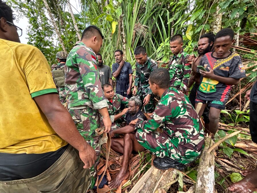 Aksi Heroik TNI Berhasil Menyelamatkan Warga Bunuh Diri