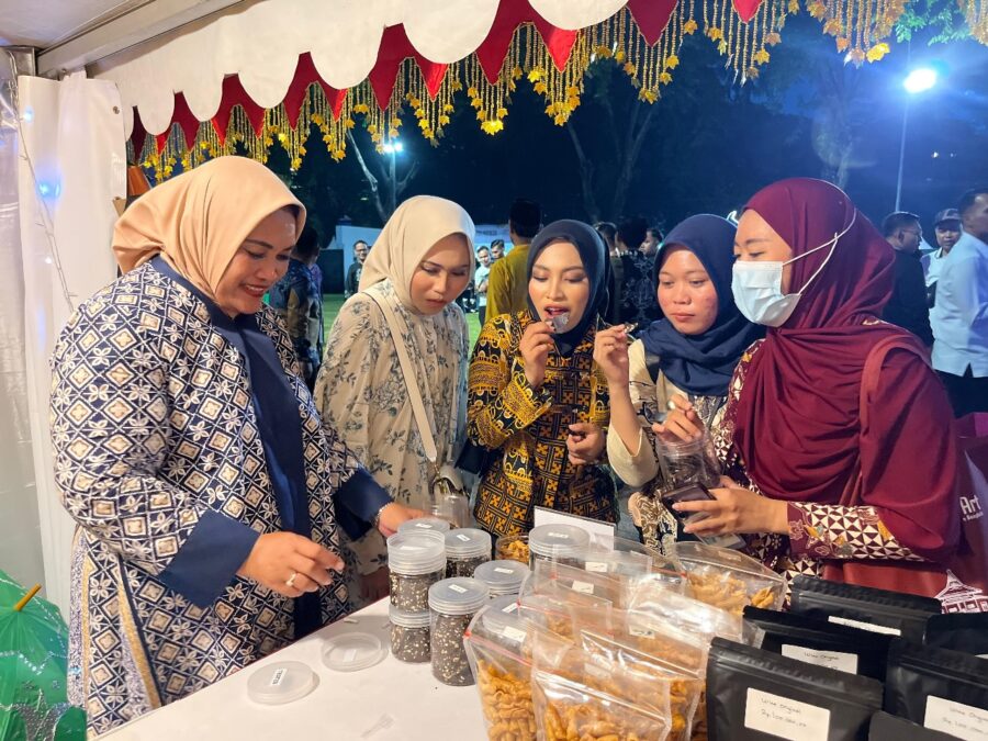 Stand Kanwil Ditjenpas Aceh Pukau Pengunjung IPPAFest, Karya Warga Binaan Berhasil Curi Perhatian