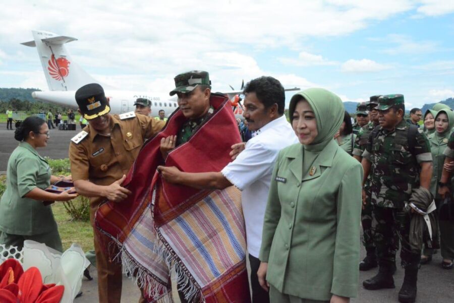 Resmikan Renovasi Rumah Dinas TNI, Pangdam I/BB Beserta Rombongan Kunker ke Kota Sibolga