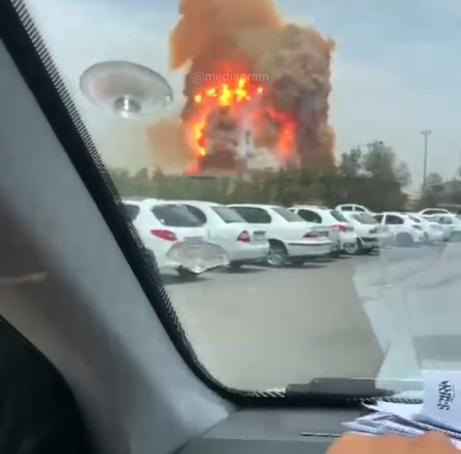 Detik detik Ledakan Besar di Bandar Abbas, Iran selatan