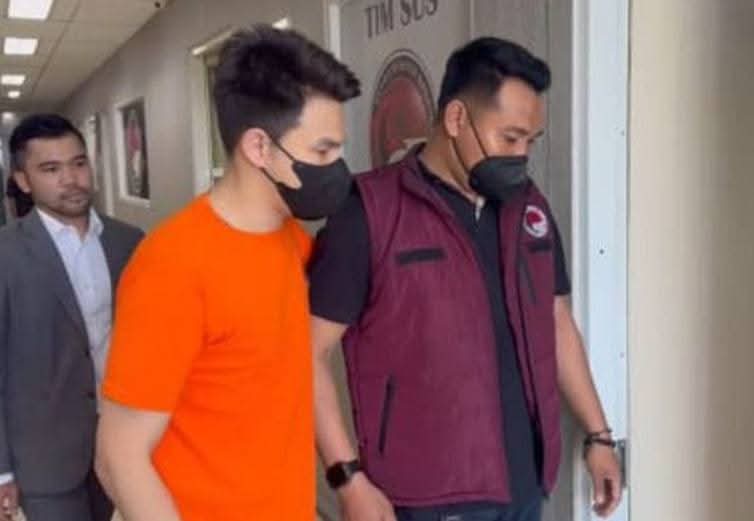 Jonathan Frizzy di Tangkap Sebagai Pemasok Liquid Vape Kategori Obat Keras