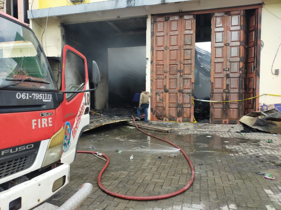Dua Unit Mobil Damkar Sudah Diajukan Bupati Sebelum Kebakaran Hebat Melahap Enam Ruko dan 7 Kios.