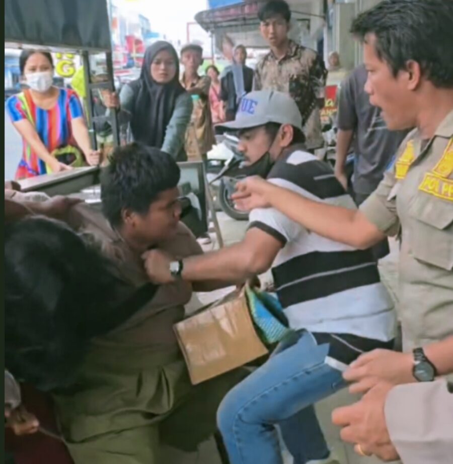 “Mana Tongkatku” Teriak Pria Tunanetra Saat Diamankan di Kota Pematangsiantar