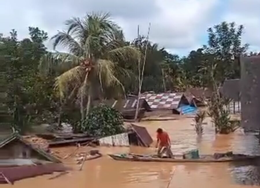 Banjir di Kapuas Merendam Permukiman; 17 Rumah Terseret Arus di Dusun Jakatan Masupa