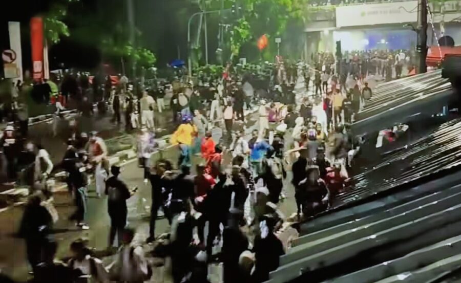 Menteri Mendikdasmen Keluarkan Edaran Pelajar Dilarang Ikut Berunjuk Rasa