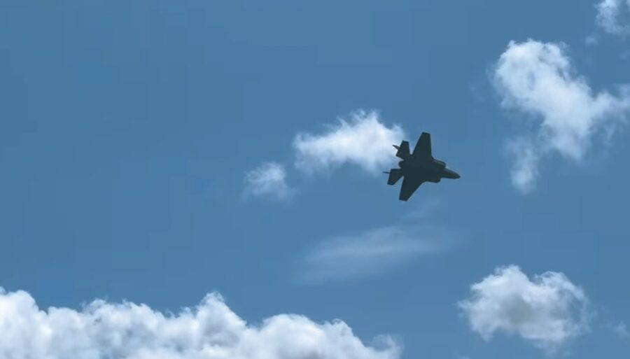 Hilang Kontak, Usai Pesawat Tempur Siluman Amerika Serikat Aktifkan Kode Darurat