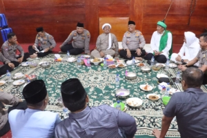 Sapa Ramadhan Door to Door Sekaligus Iftar ke Pondok Pesulukan