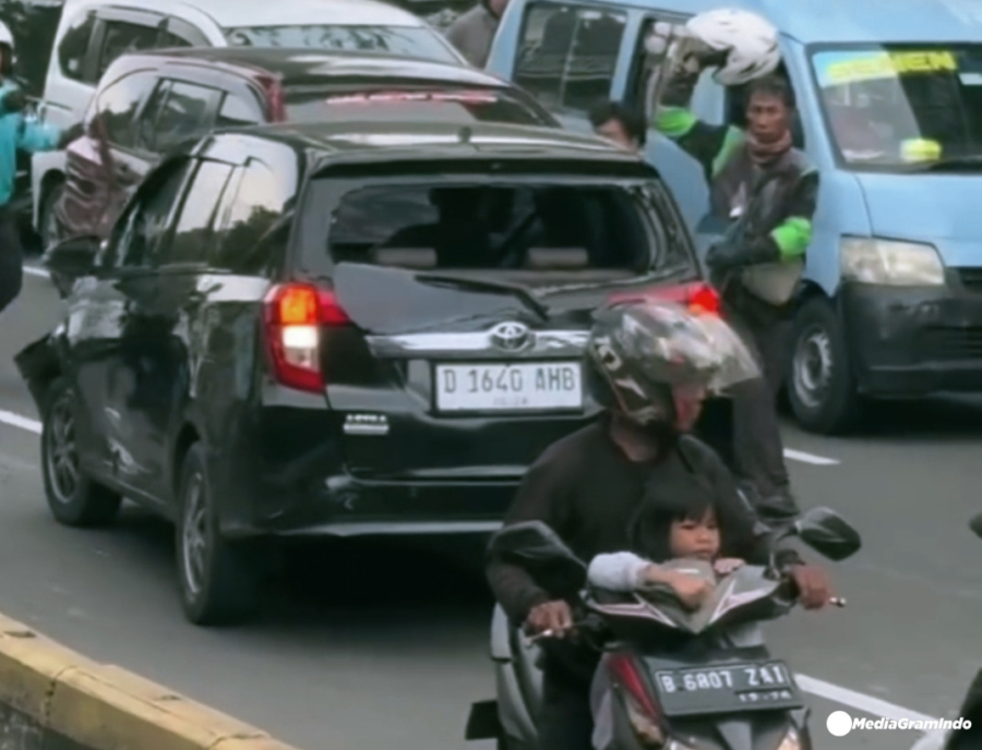 Empat Plat Palsu Ditemukan di Mobil Ugal-ugalan di Jakarta