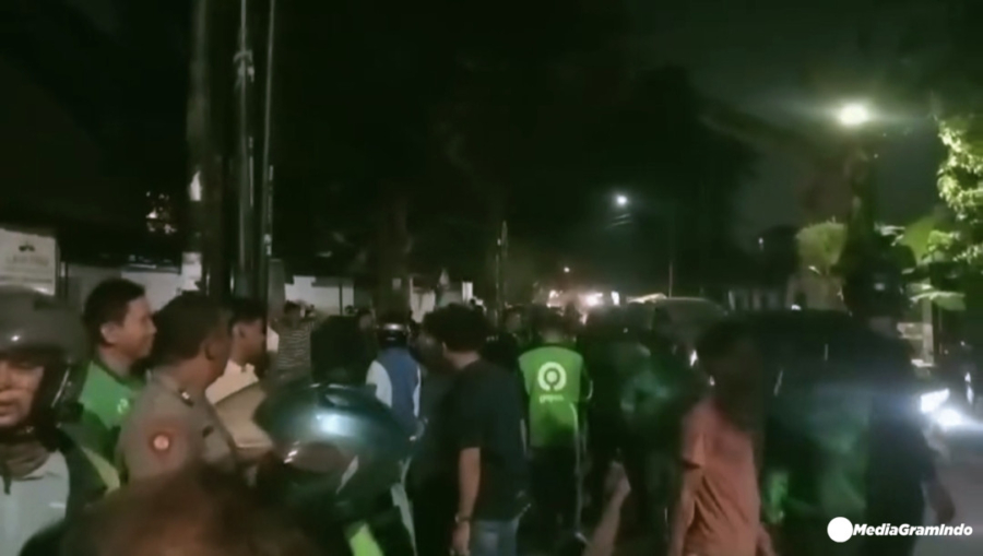 Ratusan Ojol Geruduk Kantor Debt Collector di Sunggal Akibat Penarikan Paksa