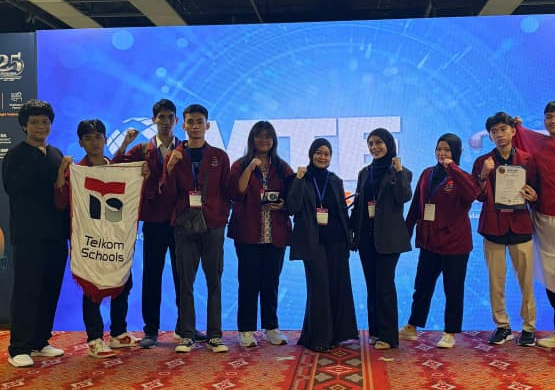 Bikin Bangga! SMK Telkom 1 Medan Bawa Pulang Silver Medal di Ajang Internasional Malaysia Technology Expo 2026