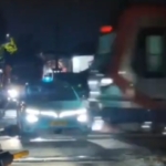 Kereta Api Tabrakan Beruntun Diawali Taksi Listrik Mogok di Jalur Rel Bekasi