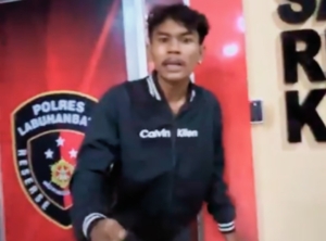 Sang Adik Pasang Badan Bela Abangnya Yang Ditahan Padahal Korban