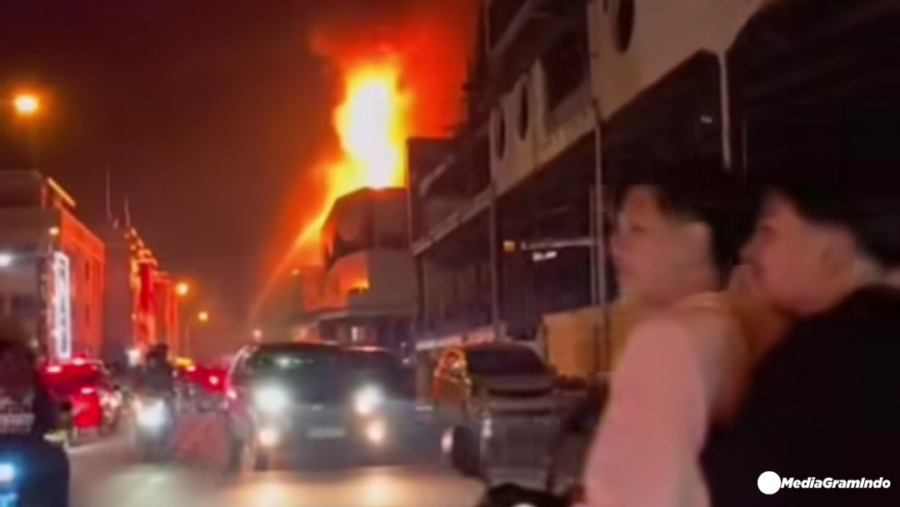 Kebakaran Megamall Manado Malam Ini 16 Mei 2026, 5 Orang Terjebak di Lantai Atas
