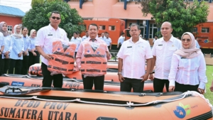 Bank Sumut Salurkan Bantuan Alat Kebencanaan Rp4,46 Miliar ke BPBD Sumut
