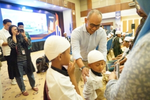 Bank Sumut Salurkan Zakat Pegawai 100 Anak Ikuti Khitan Massal Gratis di Medan
