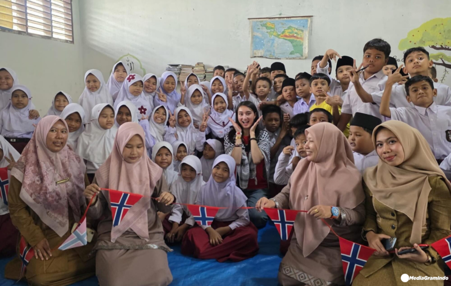 Miss Norwegia 2026 Ajarkan Semangat “Bermimpi Besar” di SD Al Washliyah Medan