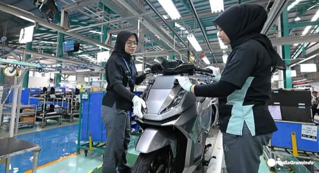 Tukar Tambah Dapat Motor Listrik Nasional, Ini Kata Presiden