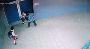 Nekat! Pelajar di Tanjungbalai Dirampok di Depan Gerbang Sekolah, Pelaku Todong Pisau