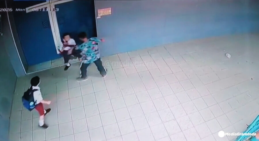 Nekat! Pelajar di Tanjungbalai Dirampok di Depan Gerbang Sekolah, Pelaku Todong Pisau
