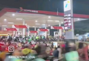 Krisis BBM, Air, dan Listrik Landa Makassar, Warga Antre 8 Jam di SPBU