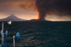 Erupsi Gunung Anak Krakatau Sebabkan Hujan Abu di Lampung dan Banten, 3 Penerbangan Dibatalkan