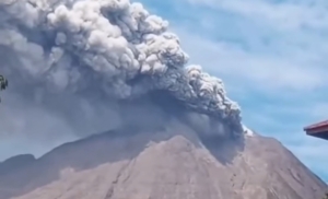 Warga Takut Pulang Akibat Erupsi Susulan Gunung Sinabung, Status Naik Level III